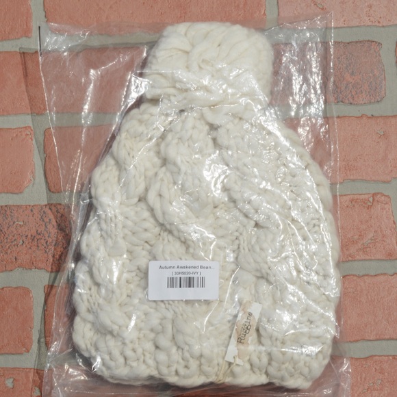 Three Bird Nest Cable Knit Pom Pom Beanie - Picture 2 of 3